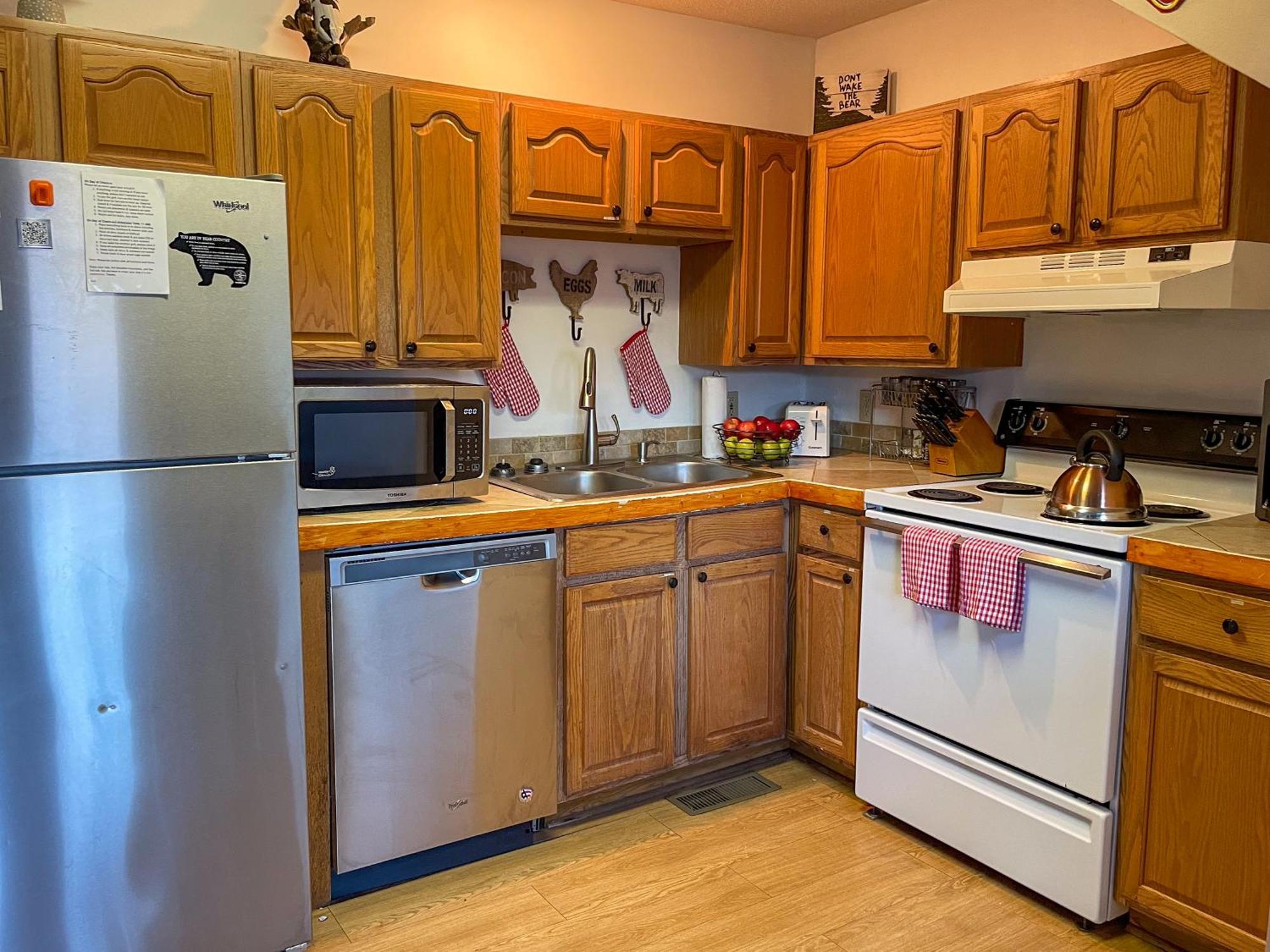 Heavenly View - Bear Themed Cabin, Hottub, Dog-Friendly, Near ガトリンバーグ エクステリア 写真